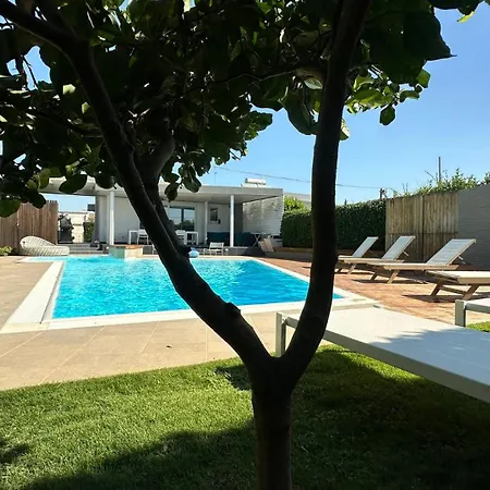 Luxury Design Pool And Solarium Вилла Фонтане-Бьянке