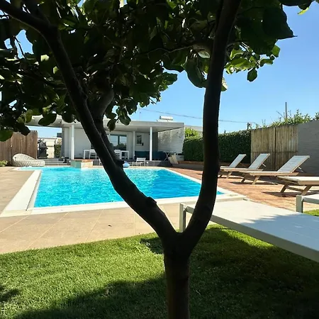 Luxury Design Pool And Solarium * Фонтане-Бьянке