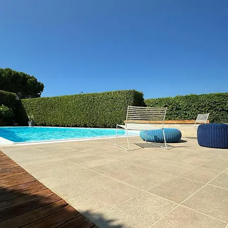 Luxury Design Pool And Solarium *