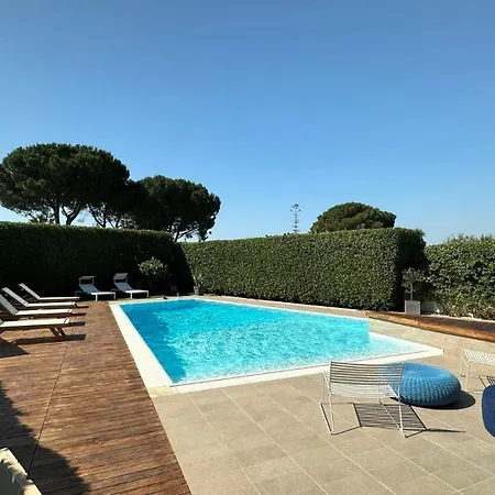 Вилла Luxury Design Pool And Solarium