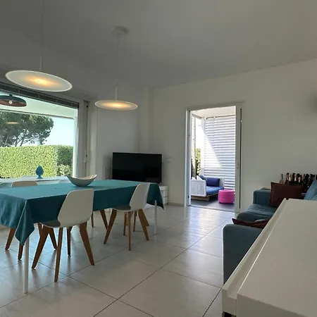 Вилла Luxury Design Pool And Solarium Фонтане-Бьянке
