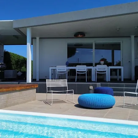 Вилла Luxury Design Pool And Solarium *
