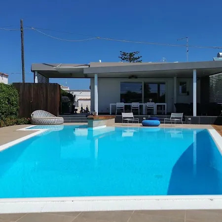 Luxury Design Pool And Solarium